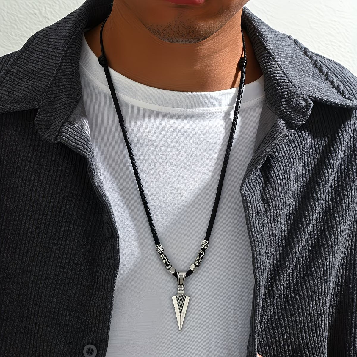 Men's Necklace with Arrowhead Pendant