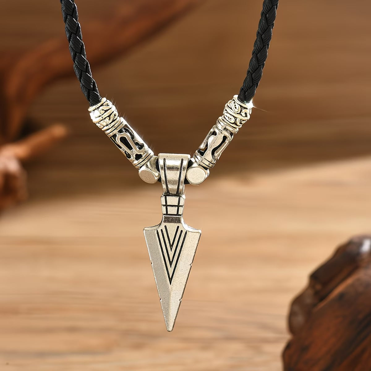 Men's Necklace with Arrowhead Pendant