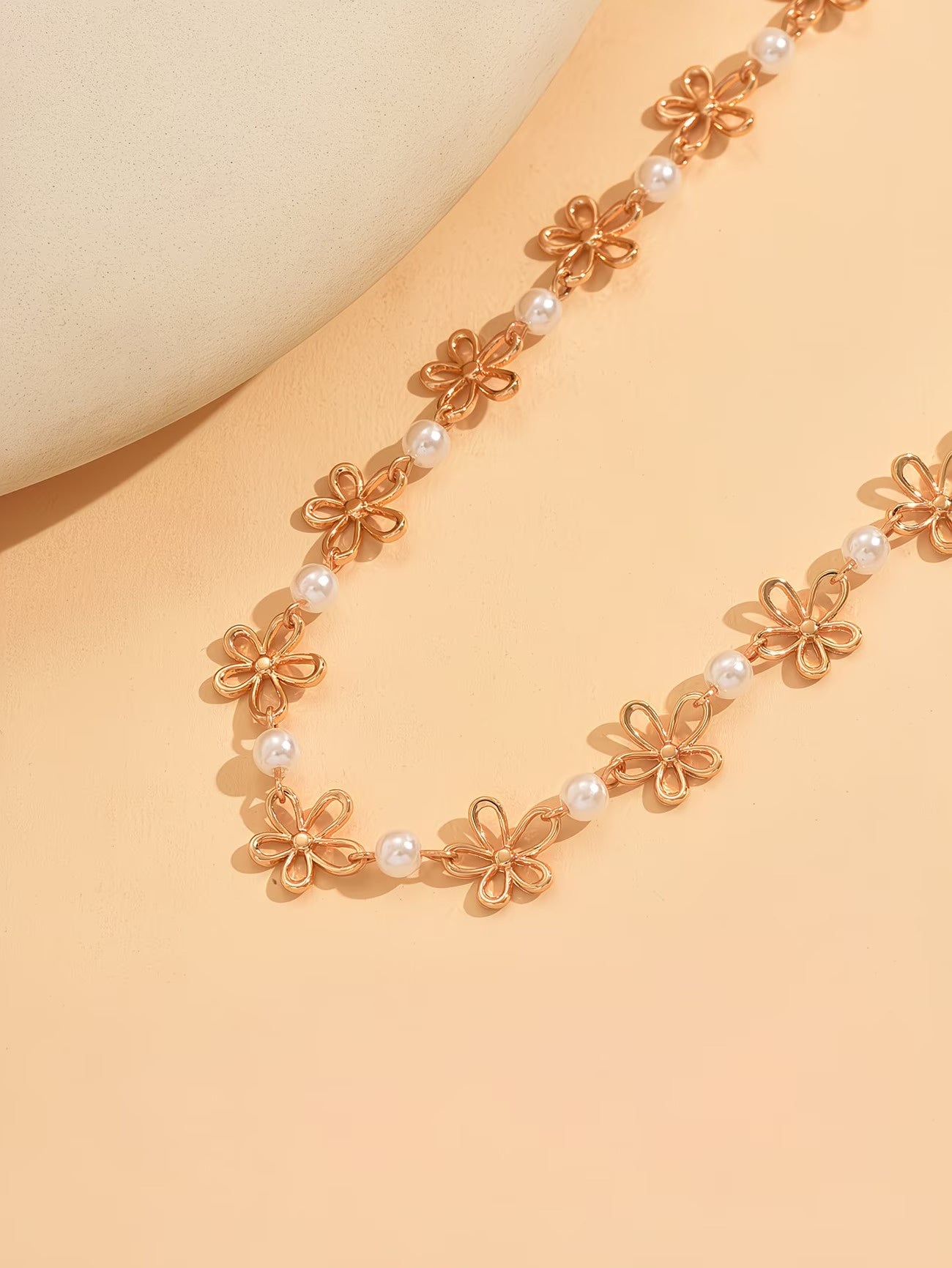 Women's Floral Motif Necklace with Faux Pearls